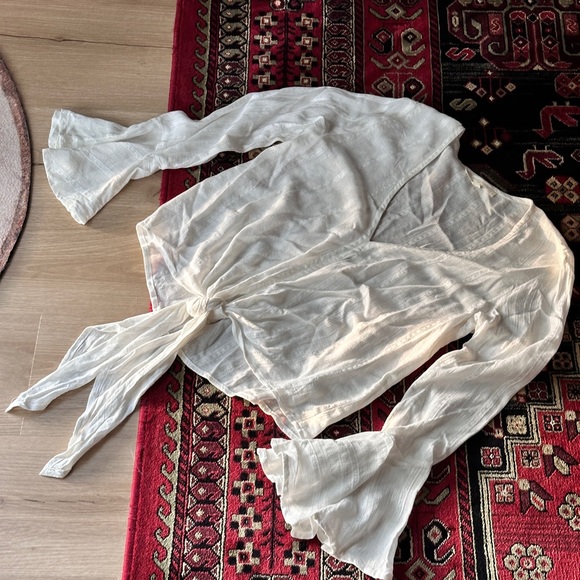 *Grade & Gather White Pleated Bell Sleeve Tie Top - Picture 5 of 8